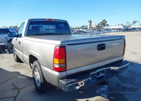 2000 Chevrolet Silverado 1500 from USA, damaged, VIN 1GCEC14W9YZ278968